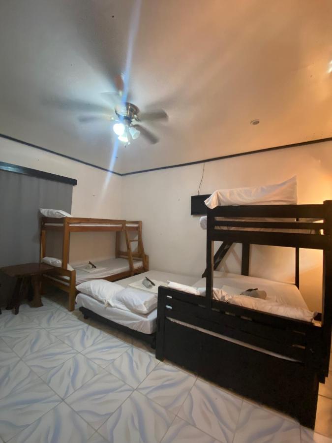 Mia Affordable Rooms Ел Нидо Екстериор снимка
