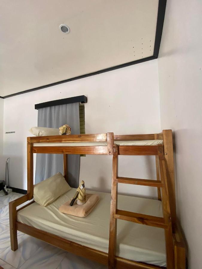Mia Affordable Rooms Ел Нидо Екстериор снимка