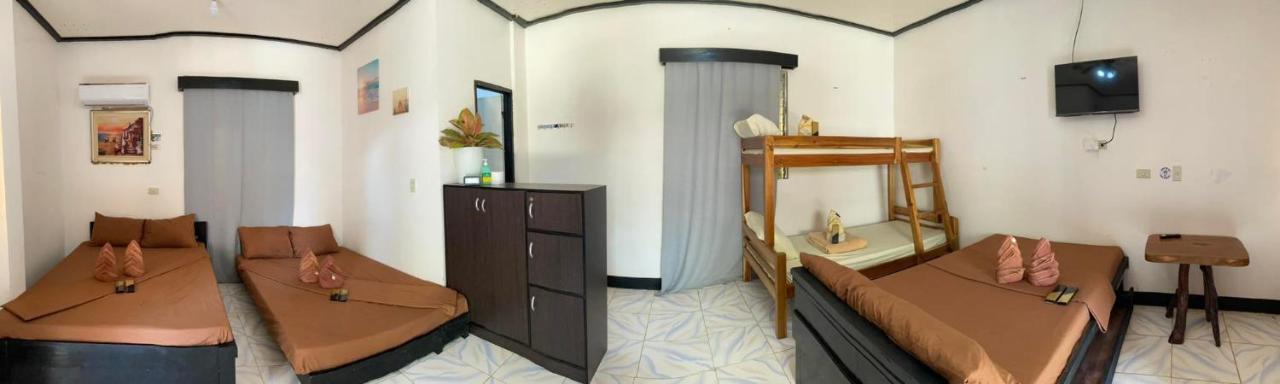Mia Affordable Rooms Ел Нидо Екстериор снимка